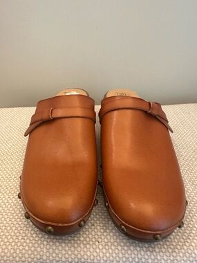 Time and Tru Studded Brown Clogs Mules Shoes Memory Foam Womens 6 Chunky NEW